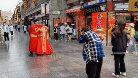 娱乐果敢多多,揭秘明星幕后故事，带你走进娱乐圈的精彩世界